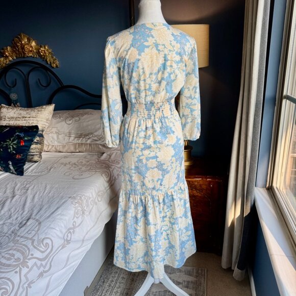 Blue and Cream Floral Long Sleeved Dress - Picture 5 of 12